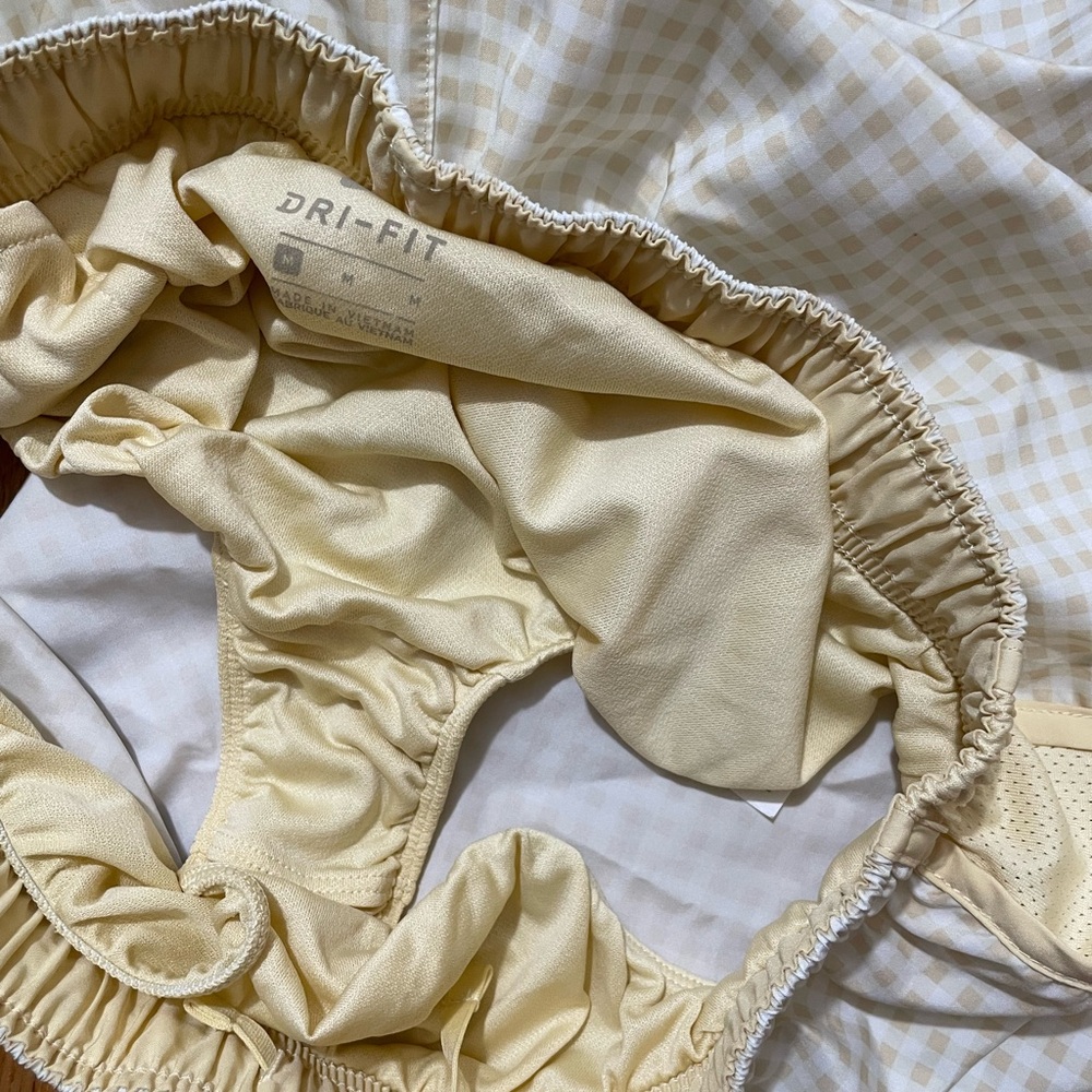 NIKE Yellow Gingham Shorts - Picture 6 of 12